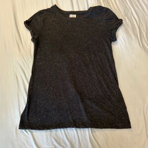 Women's heathered charcoal gray Short Sleeve Tee